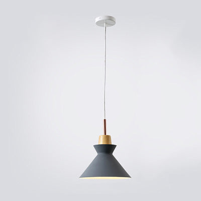 Karnz | AuroraLite Nordic Pendellampa | Metalldesign | 1-lampa | Moderna färgalternativ