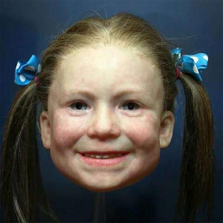 Hyperrealistisk ansiktsskyddande mask
