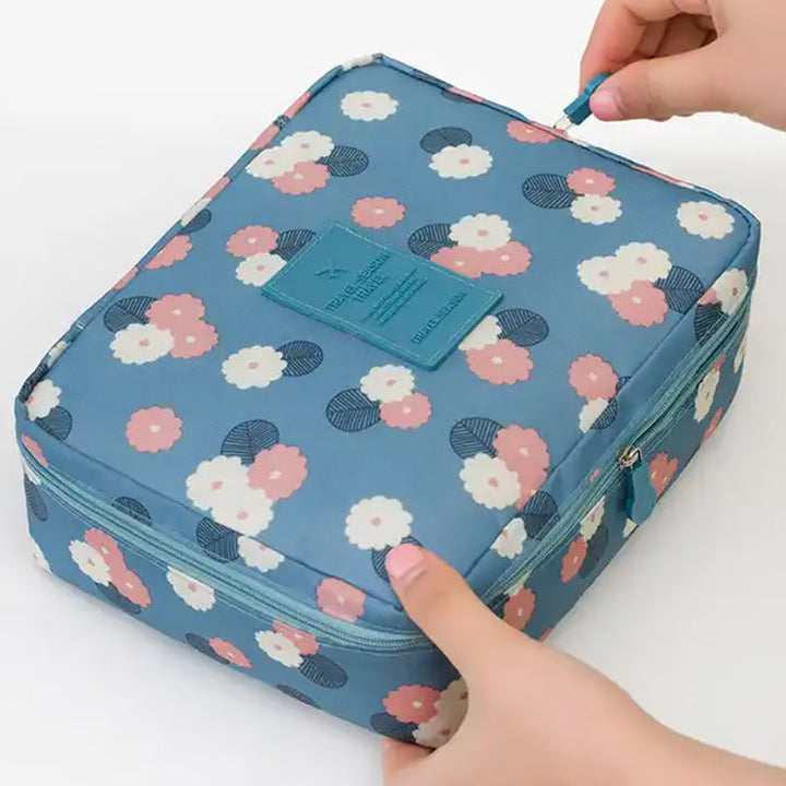Rese-Kosmetiktasche att hänga upp