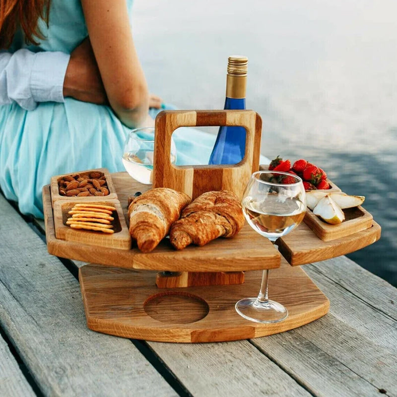 Kompakt picknickbord med flaskhållare i trä