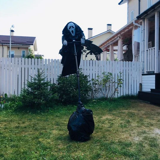 Skrämsel - inkl. Stång och Kostym!