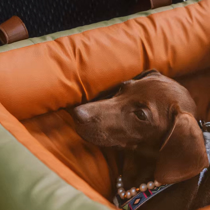 Faux-Läder Hund Booster Säng – Stilig, Säker och Bekväm | Karnz