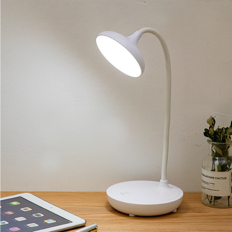 Skrivbordslampa med USB-laddningsfunktion