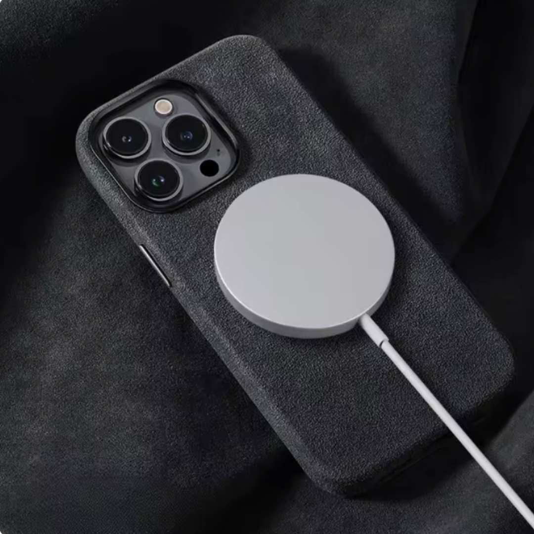 Sandsberg | iPhone MagSafe-skyddsfodral | "Alcantara"
