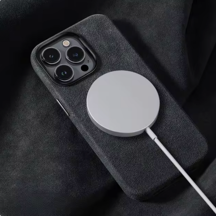 Sandsberg | iPhone MagSafe-skyddsfodral | "Alcantara"
