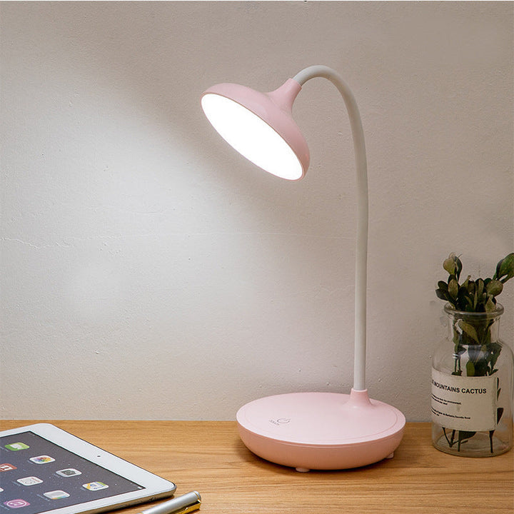 Skrivbordslampa med USB-laddningsfunktion