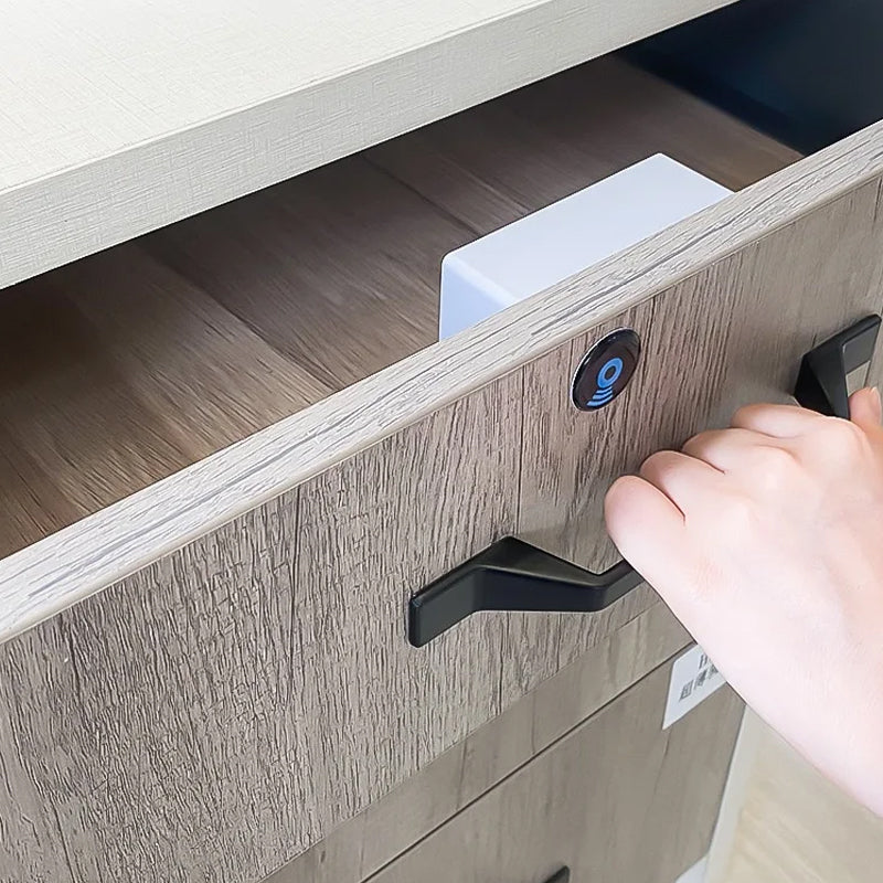 Elektroniskt skåplås DIY för trälådor | Karnz