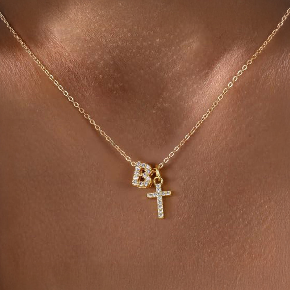 Karnz | Delikat Diamant Initial &amp; Kors Halsband