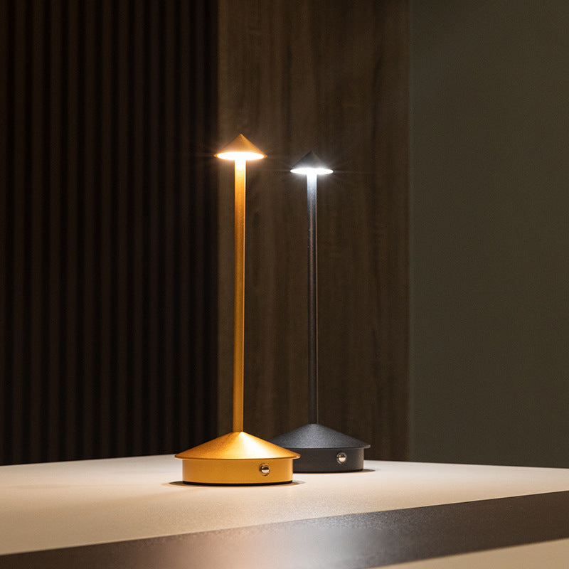 ClarityGlow – Trådlös LED-Bordslampa | Karnz