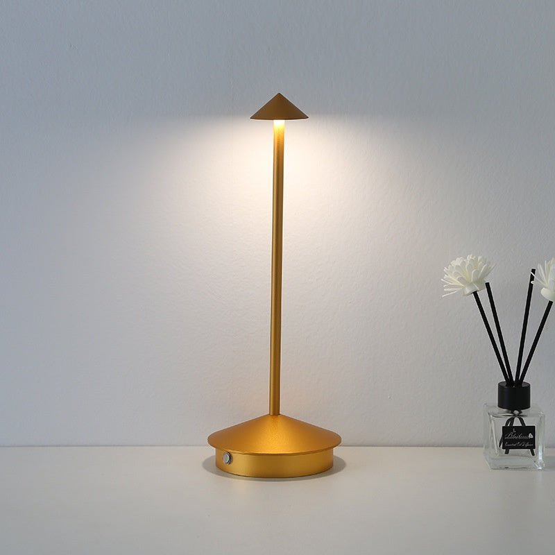 ClarityGlow – Trådlös LED-Bordslampa | Karnz