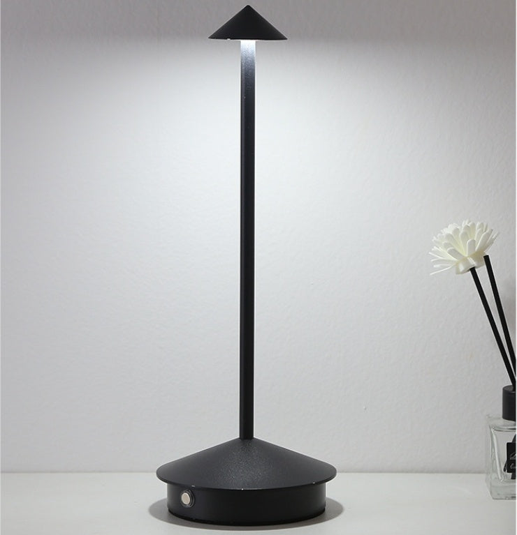 ClarityGlow – Trådlös LED-Bordslampa | Karnz