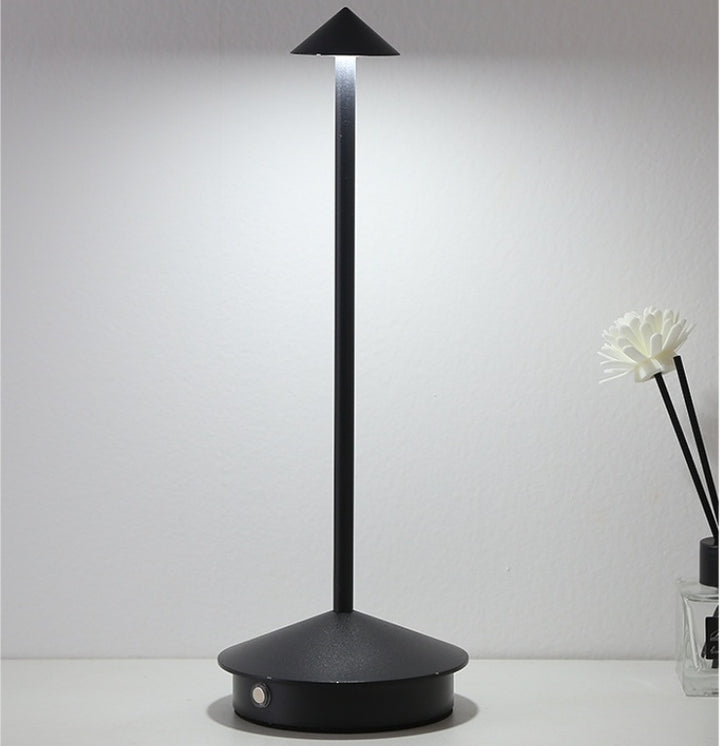 ClarityGlow – Trådlös LED-Bordslampa | Karnz