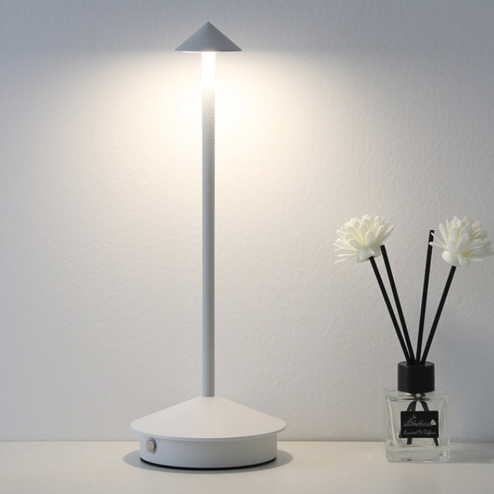 ClarityGlow – Trådlös LED-Bordslampa | Karnz