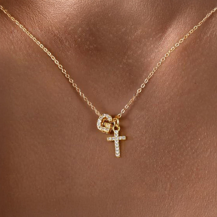 Karnz | Delikat Diamant Initial &amp; Kors Halsband