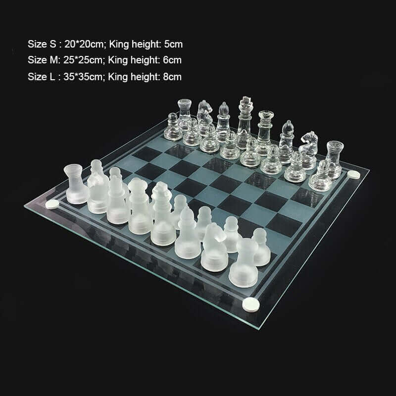 Sandsberg | Glas-Schackspel | Mattade Kristallfigurer med Schackbräda