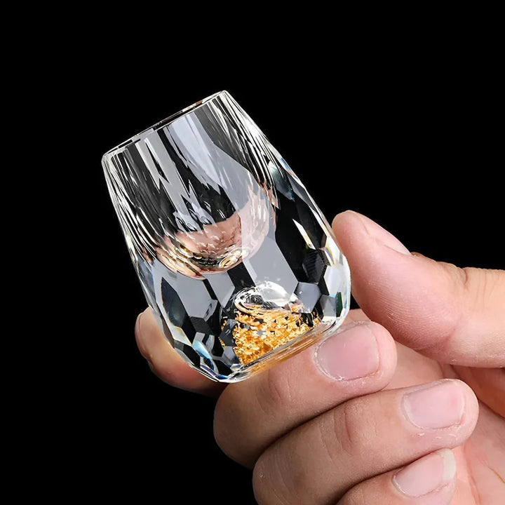 Lyxiga Kristallglas med Guldflingor – Handgjorda – Set om 2 – För Whisky &amp; Premiumdrycker | Karnz