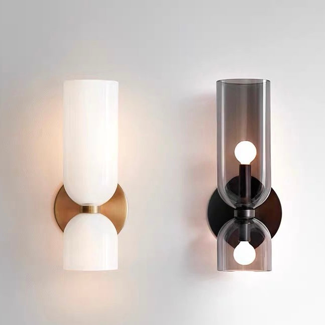 Glasvägglampa med dubbellampdesign
