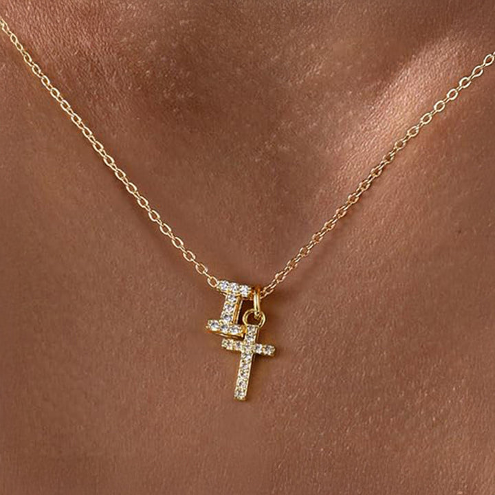 Karnz | Delikat Diamant Initial &amp; Kors Halsband