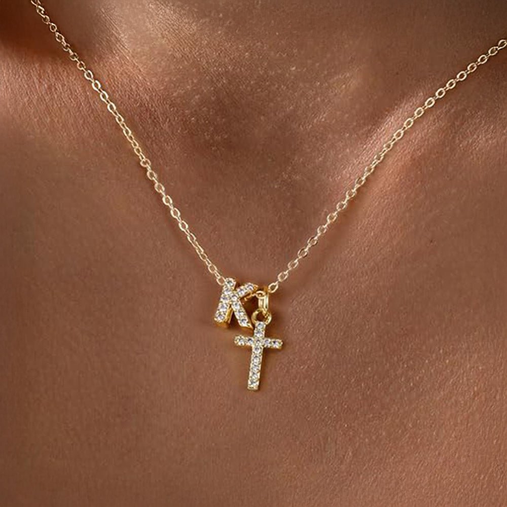 Karnz | Delikat Diamant Initial &amp; Kors Halsband