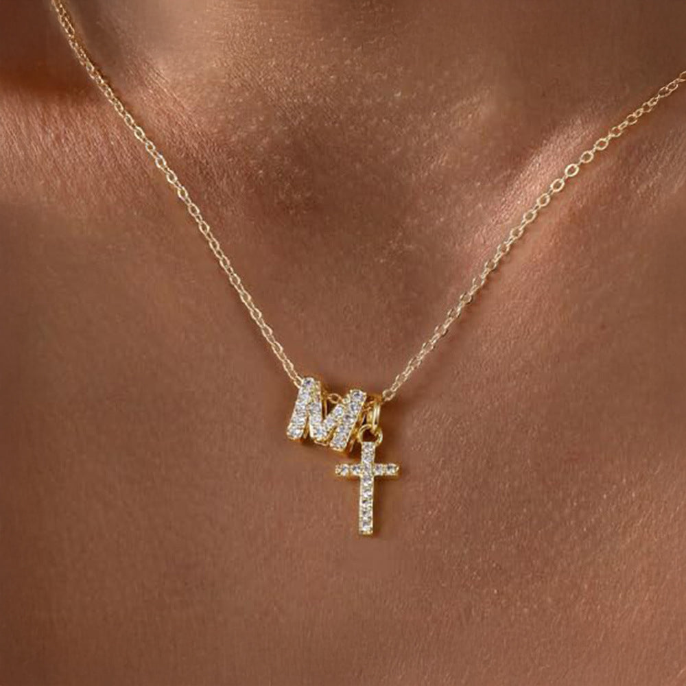 Karnz | Delikat Diamant Initial &amp; Kors Halsband