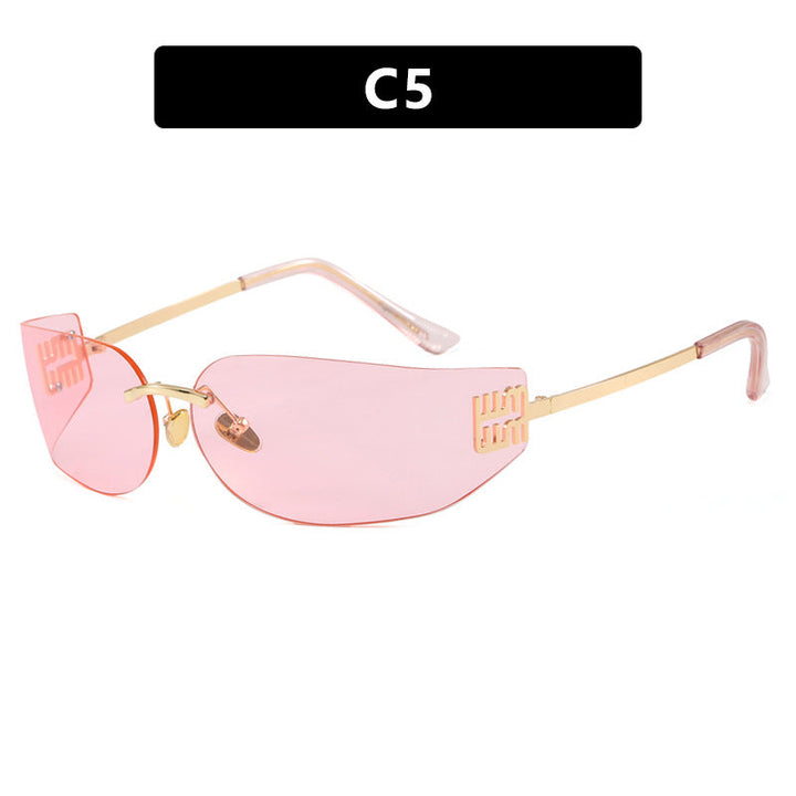 Damen futuristisk designer solbrille med usædvanlig ramme og UV-beskyttelse fra Karnz