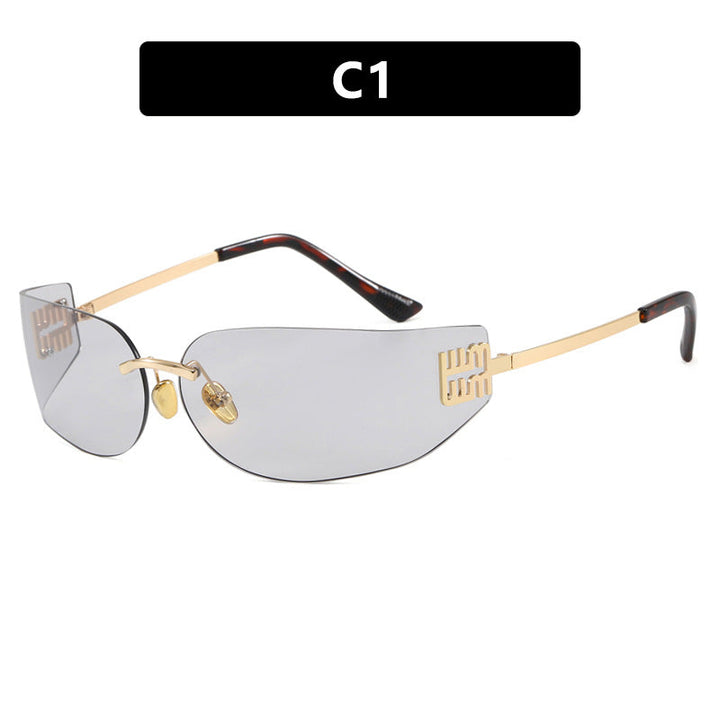 Damen futuristisk designer solbrille med usædvanlig ramme og UV-beskyttelse fra Karnz