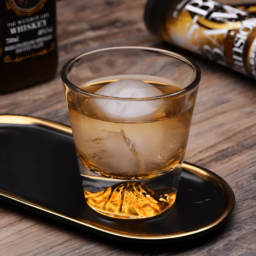Whiskyglas med Fuji-motiv – Elegant set för kännare
