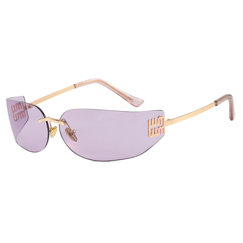 Damen futuristisk designer solbrille med usædvanlig ramme og UV-beskyttelse fra Karnz