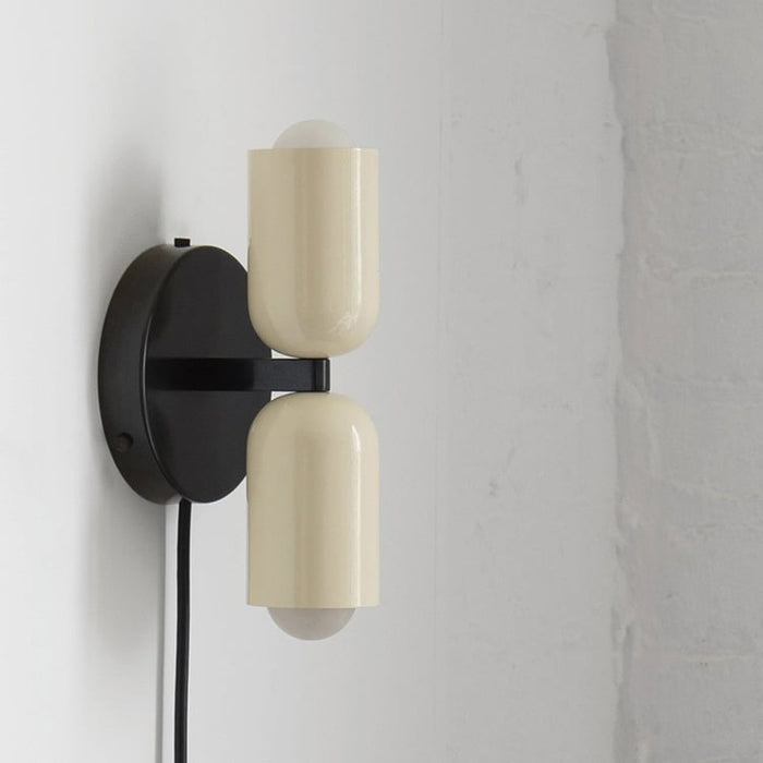 MP H23 Vägglampa (Upp- och nedåtrörelse)