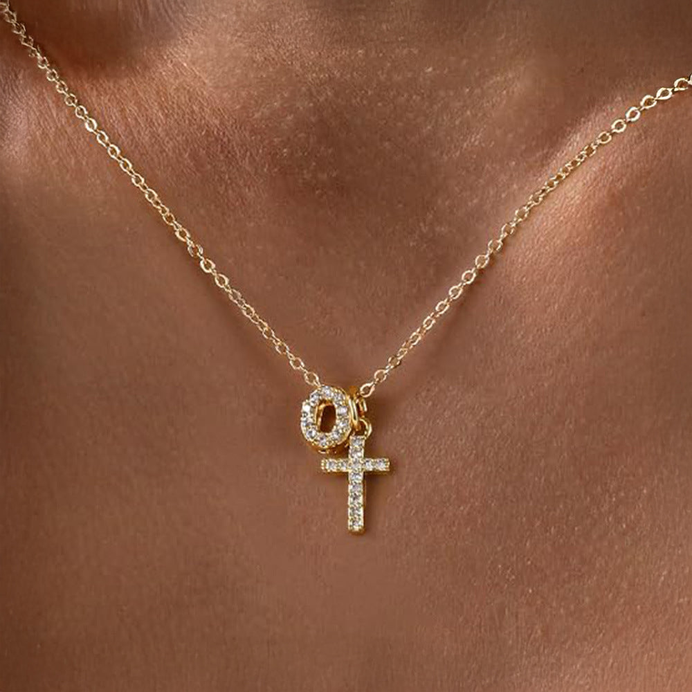 Karnz | Delikat Diamant Initial &amp; Kors Halsband