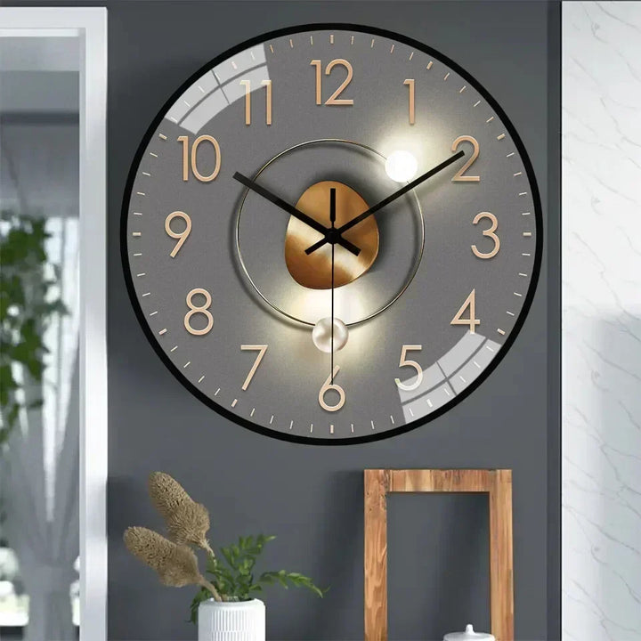 Karnz | SilentTime – Digital väggklocka i klassisk stil