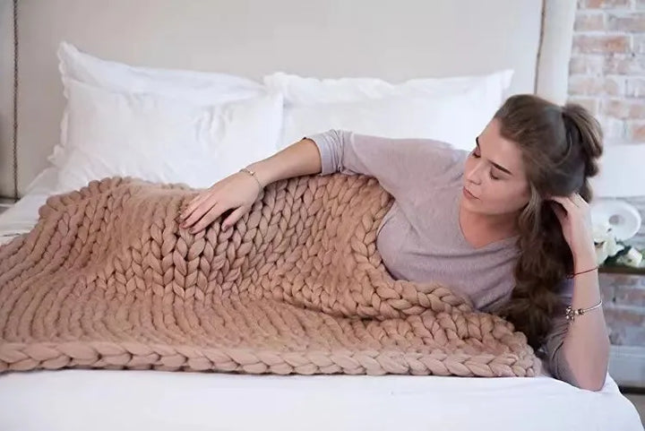 Grobstrickdecke – Mysig ullfilt för varje rum – Mjuk och varm – Perfekt för soffa och säng