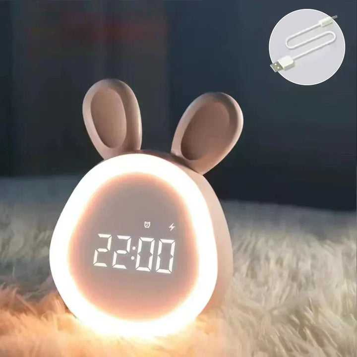 Söt barnklocka med LED-display, nattljus och alarm – Kaninform för pojkar och flickor, perfekt för barnrum och mjuk uppvaknande