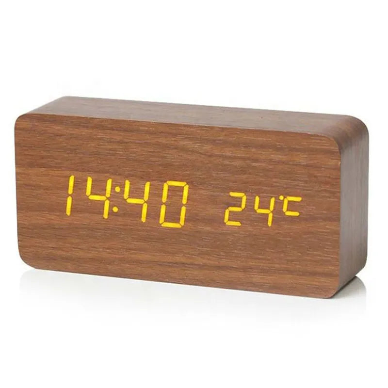 Sandsberg | Digital träklocka | LED-display, tyst drift