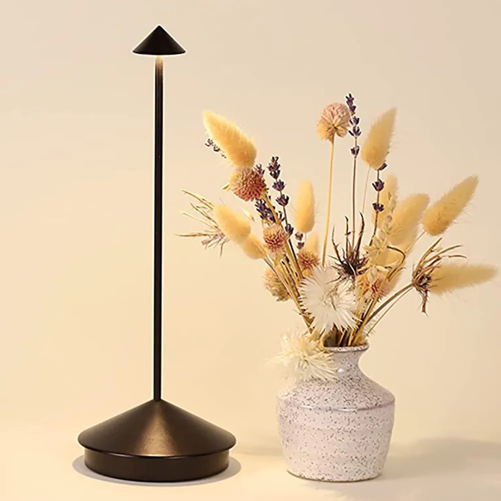 Återuppladdningsbar bordslampa Kreativ matsal Touch LED Pina pro bordslampa Hotell Bar Kaffe Skrivbordslampa Dekorativ skrivbordslampa