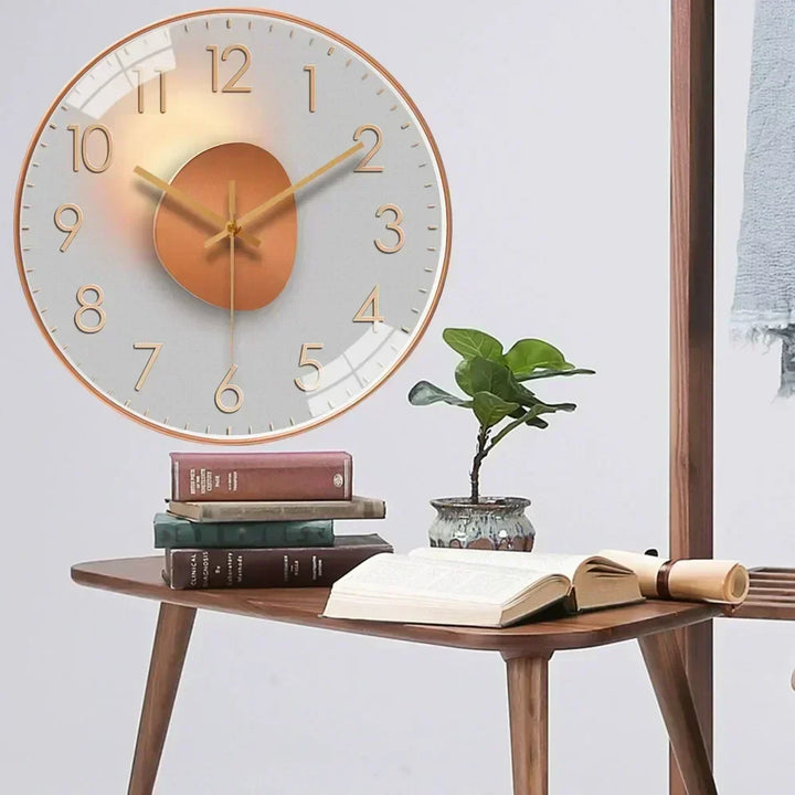 Karnz | SilentTime – Digital väggklocka i klassisk stil