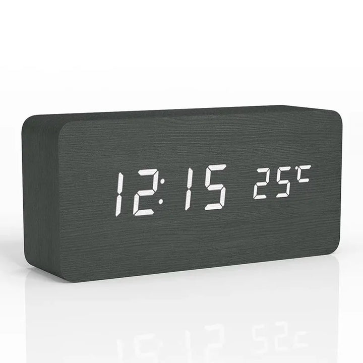 Sandsberg | Digital träklocka | LED-display, tyst drift