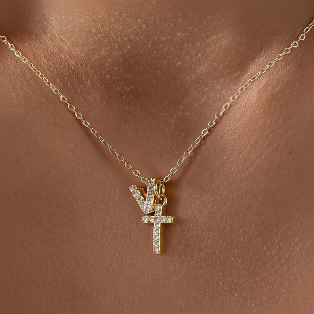 Karnz | Delikat Diamant Initial &amp; Kors Halsband