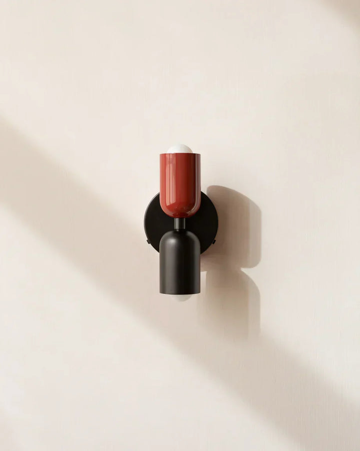 MP H23 Vägglampa (Upp- och nedåtrörelse)
