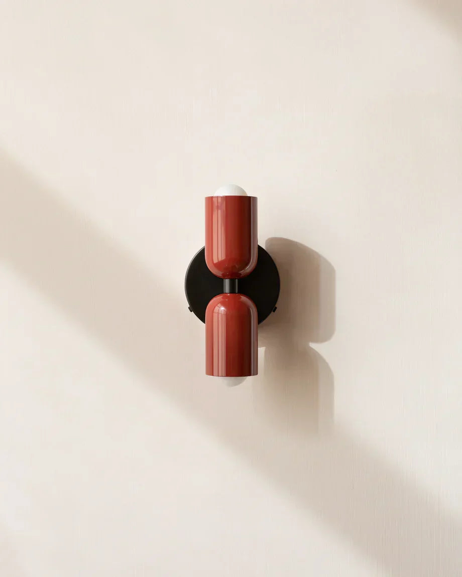 MP H23 Vägglampa (Upp- och nedåtrörelse)