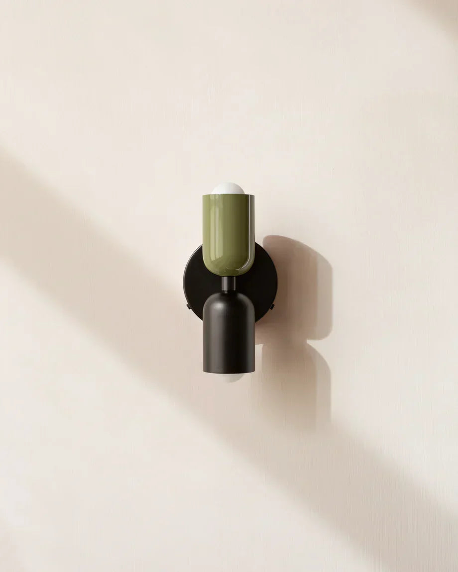 MP H23 Vägglampa (Upp- och nedåtrörelse)