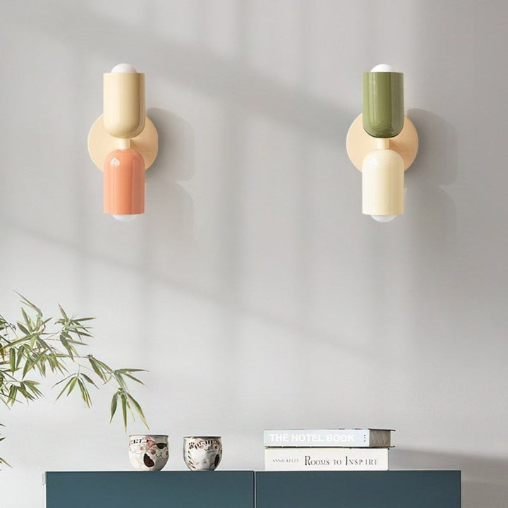 Modern Skandinavisk Metallvägglampa