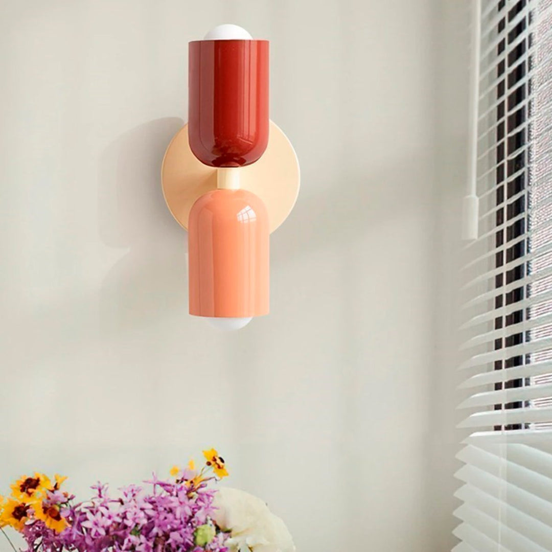 Modern Skandinavisk Metallvägglampa