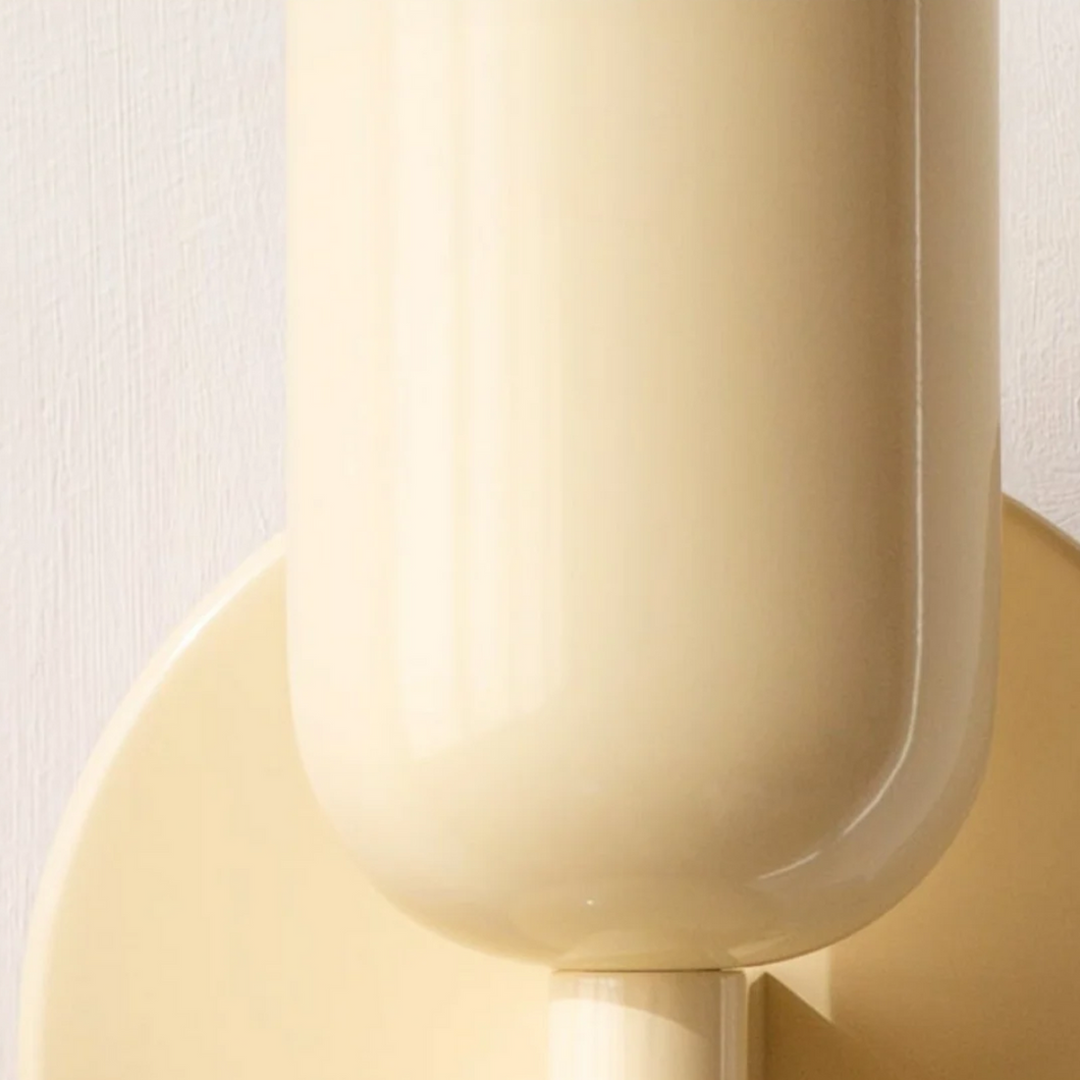 Modern Skandinavisk Metallvägglampa