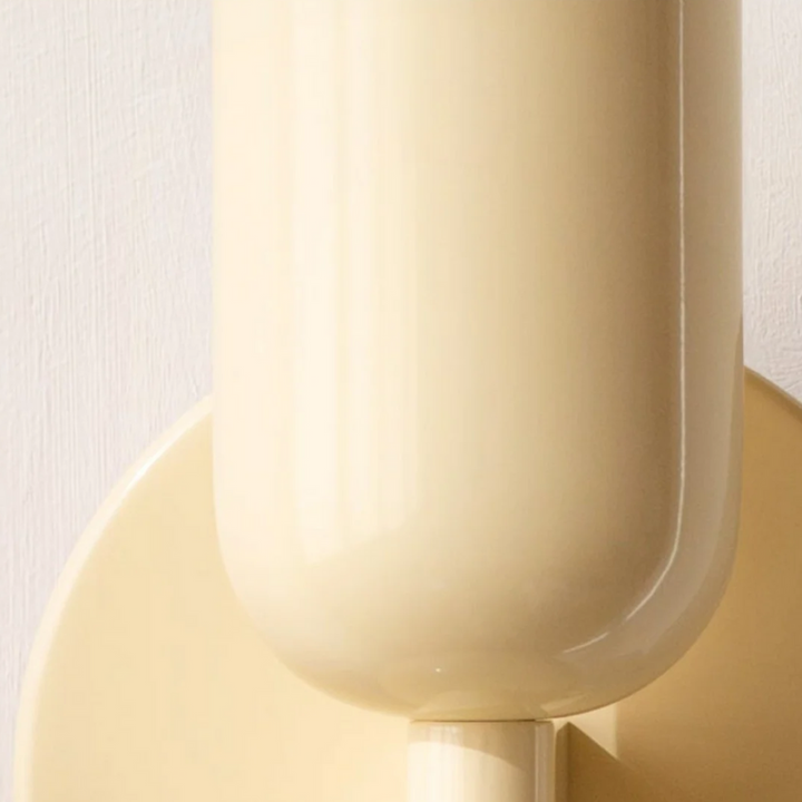 Modern Skandinavisk Metallvägglampa