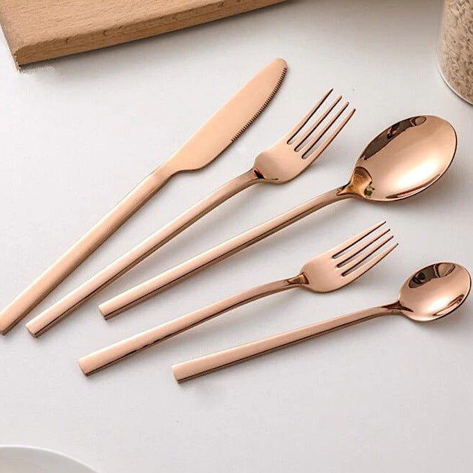 Karnz | LumiDine 30-delars Premium Bestickset | Rostfritt Stål | Modernt Design | För 6 Personer | Hållbart &amp; Diskmaskinssäkert