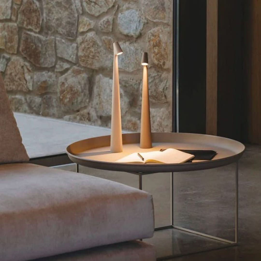 Karnz | Nordisk Minimalistisk Design Stämningsljus | Trådlös | LED | Lampa för läsning | Bordslampa