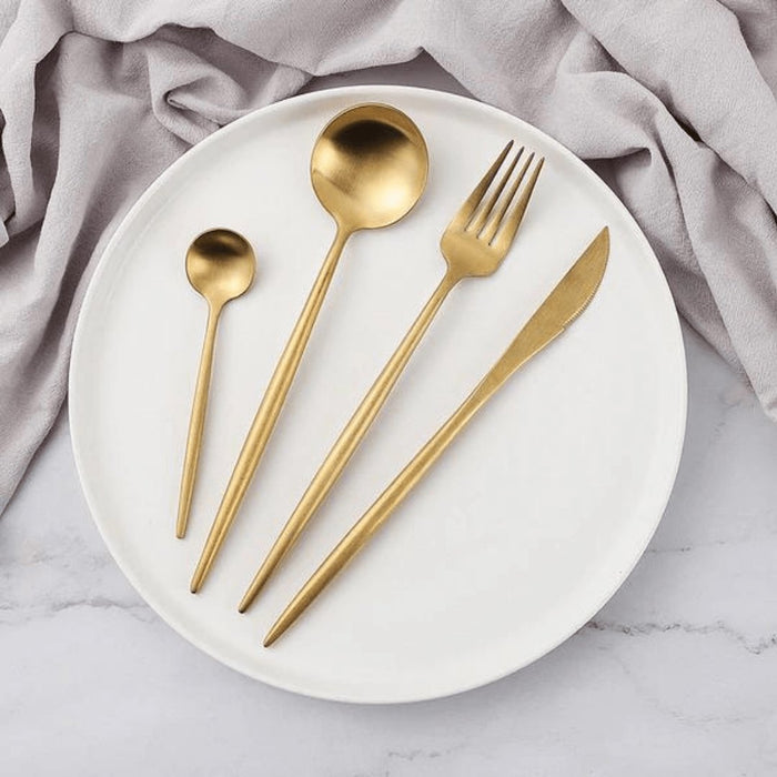 VédaTable 24-delars bestickset – Modern elegans i rostfritt stål | Karnz