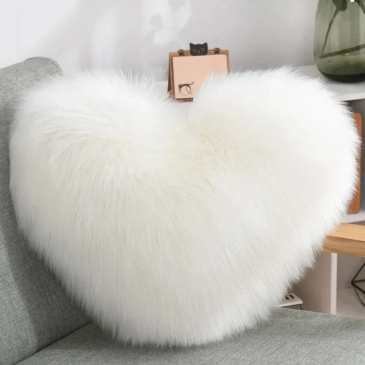 Mjuk Hjärformad Fuzzy Soffkudde i Soft-Polyester | Karnz